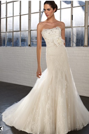 Rochie de mireasa disponibila in Magazinele Avangarde Brides.