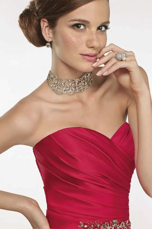 Rochie de ocazie diponibila in magazinele Avangarde Brides.