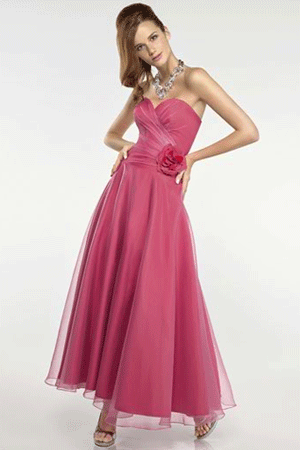 Rochie de ocazie diponibila in magazinele Avangarde Brides.