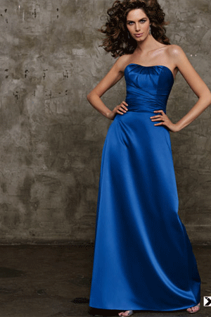 Rochie de ocazie diponibila in magazinele Avangarde Brides.