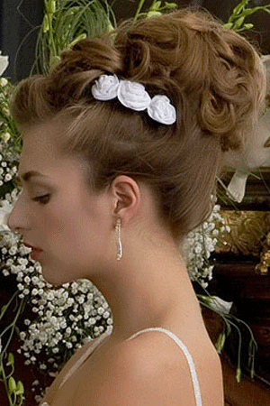 Accesorii pentru par disponibile in magazinele Calin Events.