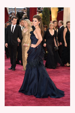 5. PENELOPE CRUZ
 
Era greu sa nu o remarci pe Penelope Cruz, care