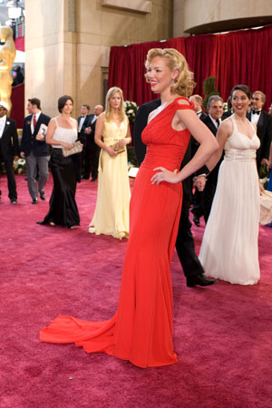 2. KATHERINE HEIGL

 O tinuta frumoasa pentru o femeie deosebit