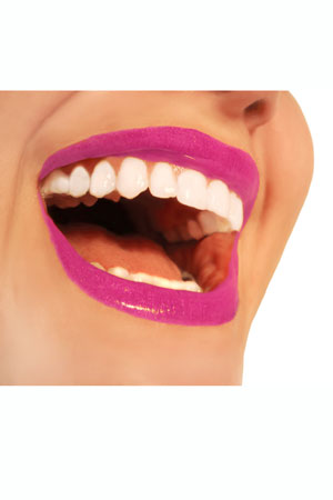 MAKE-UP INDRAZNET - Buze apetisante:
Uita de lipgloss-ul incolor si coloreaza-ti buzele - Slide 1 din 9