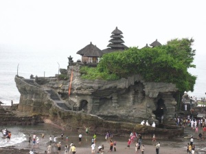 Bali, Indonezia - Cele mai impresionante destinatii pentru luna de miere - Slide 1 din 4. Slideshow pe Kudika Cele mai impresionante destinatii pentru luna de miere - Bali, Indonezia - Slide 1 din 4