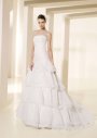 Rochie de mireasa care iti evidentiaza formele - by Biensavvy