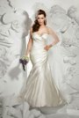 Rochie de mireasa care iti evidentiaza formele - by Biensavvy