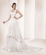 Rochie de mireasa cu model ultramodern disponibila in magazinele
