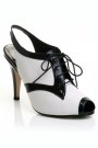 Pantofi Debenhams
Pret: 155 lei