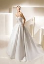 Rochie de mireasa disponibila in magazinele BienSavvy.ro