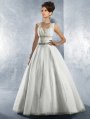 Rochie de mireasa din satin si organza cu aplicatii de broderie cu