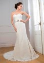 Rochie de mireasa fara bretelute. Produsul este disponibil pe site-ul