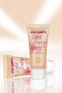 Fond de ten cu efect de vitaminizare
Fond de ten Light Energy de