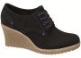 11. Botine cu sireturi, de culoarea 
neagra, cu toc ortopedic deschis