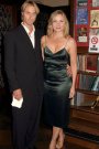 Kim Cattrall si Alan Wyse
Diferenta de varsta: 23 de ani
La 52