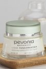 Balancing Combination Skin Cream de la Pevonia Botanica
Echilibreaza