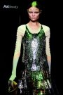 Couture Club
Epoca de aur a couture-ului parizian va fi intotdeauna