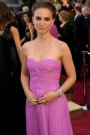 Natalie Portman a optat pentru o rochie Rodarte intr-o culoare efervescenta