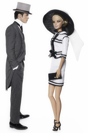 Barbie de Karl Lagerfeld - Generatii intregi de fete s-au identificat cu sau cel putin au admirat-o - Slide 1 din 6