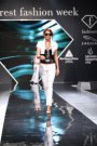 Colectia Mexton primavara vara 2009 la Bucharest Fashion Week