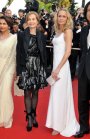 Isabelle Huppert poarta o rochie Louis Vuitton 
Foto: Dominique