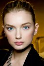 Flawless Skin/Blushed Radiance Beige - continuare
Urmele de blush