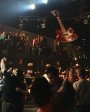 Printre putinii curajosi se afla si Dan Mason, cel mai mare actionar