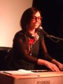 Pentru concertul Alexandrinei clubul ar fi fost neincapator, caci,