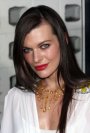 Milla Jovovich - actrita si modelita nascuta in Ucraina s-a aclimatizat
