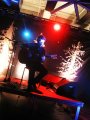 Iar cand s-a ridicat sa se retraga, nu l-am lasat, pana nu a cantat