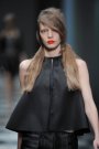 Buze stralucitoare
Miuccia Prada s-a inspirat pentru colectia sa