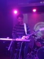 Asa s-ar putea descrie, reductionist desigur, post-punk-ul, curentul
