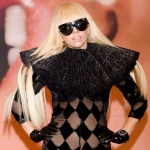 Printul Harry si Lady Gaga vin cu Stirile Zilei