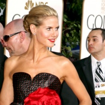 Video: Asa arata Heidi Klum complet goala la 38 de ani