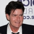 Charlie Sheen o sfatuieste pe Lindsay Lohan