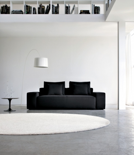Canapea Neagra